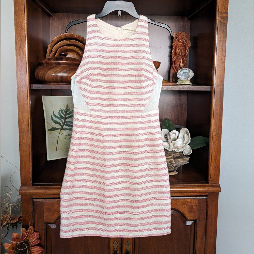 Sleeveless dress